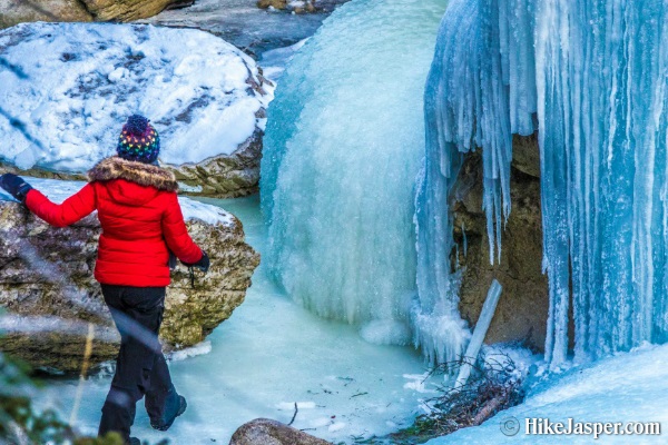 3-Hour Maligne Canyon Ice-walk from Jasper