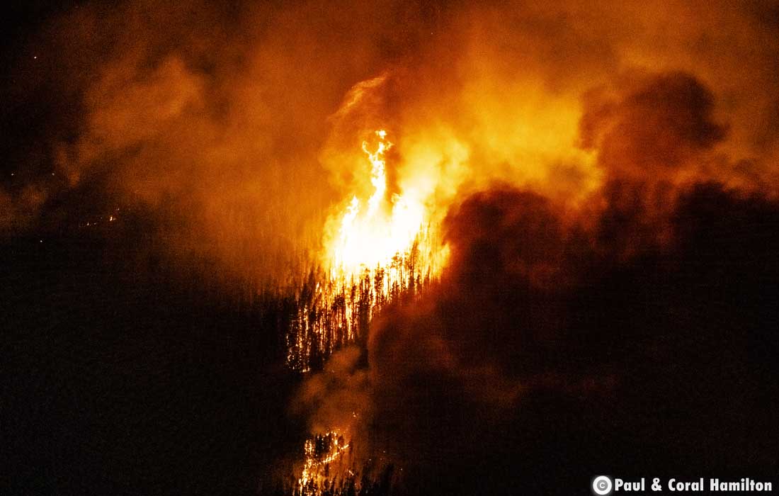 Chetamon wildfire in Jasper National Park