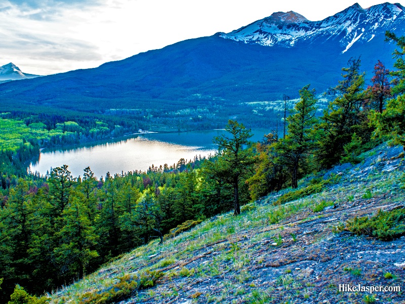 Pyramid Lake and Athabasca Overlook 3 - Hike Jasper