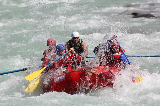 Sunwapta Whitewater Rafting Challenge